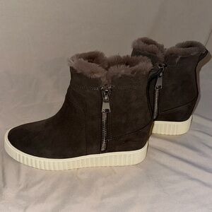 Steve Madden Bamby New with original box